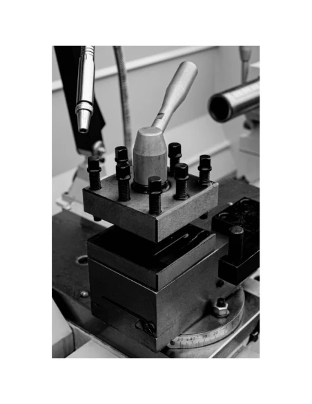 Univerzální soustruh CORMAK GRAND 420x1500 + nože + otáčky vřetena.