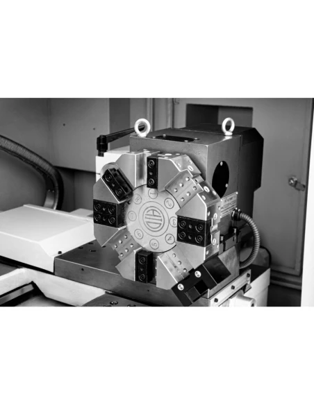 Soustruh CNC 400x700