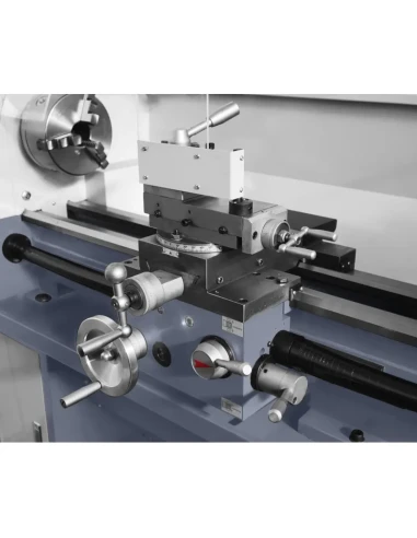 Univerzální konvenční soustruh CORMAK 330 x 700...