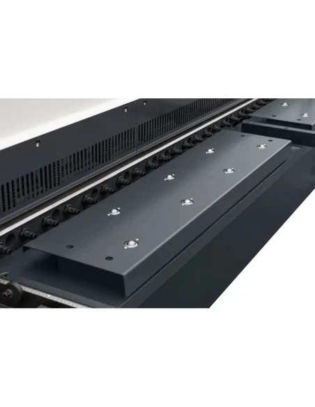 Hydraulické gilotinové nůžky NC 8x3200