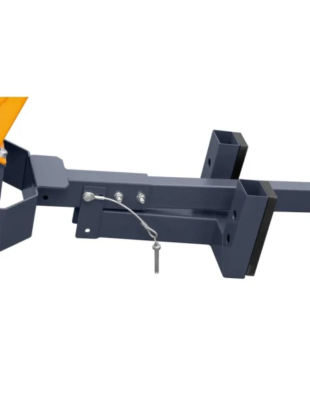 BENZÍNOVÝ ŠTĚPKOVAČ NA VĚTVE R1500