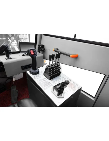 Dieselový vysokozdvižný vozík TRIPLEX WS160D45 (nosnost 16000 kg, zdvih 4500 mm)