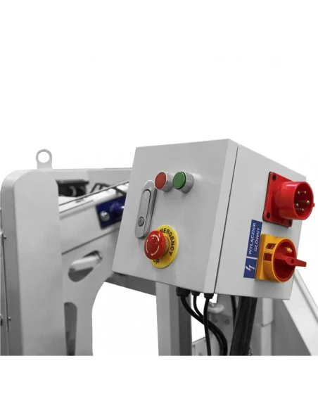 ELEKTRICKÁ PÁSOVÁ PILA NA DŘEVO 400V CORMAK E910