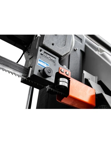 Automatická sloupová pásová pila CORMAK B-430