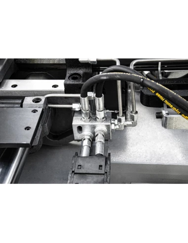 Automatická sloupová pásová pila CORMAK B-430