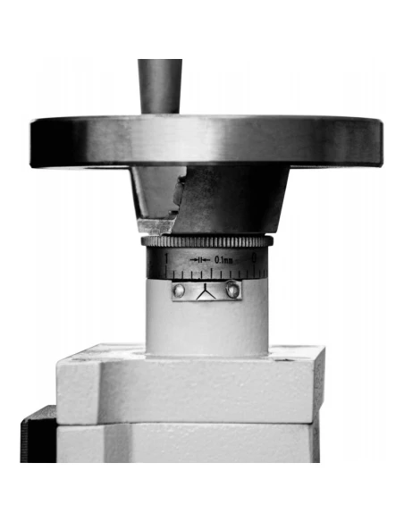 Soustružnicko-frézovací stroj CORMAK TYTAN Center 750 Vario DRO