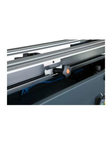 Automatický podavač zásobníků pro CNC soustruh