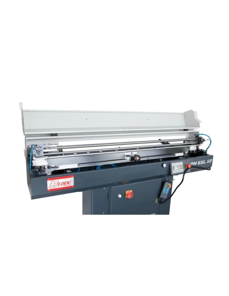 Automatický podavač zásobníků pro CNC soustruh