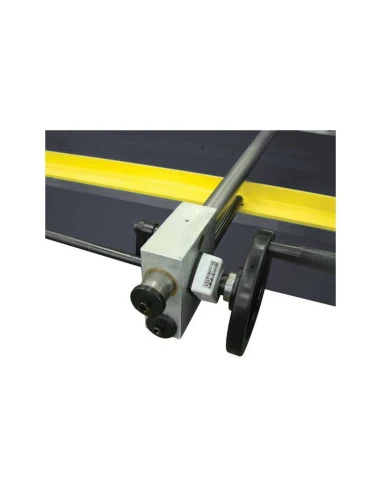 Mechanické gilotinové nůžky 3x2050