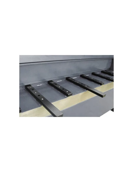 Mechanické gilotinové nůžky 2x2550