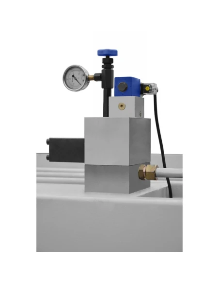 Hydraulické gilotinové nůžky 6x3200