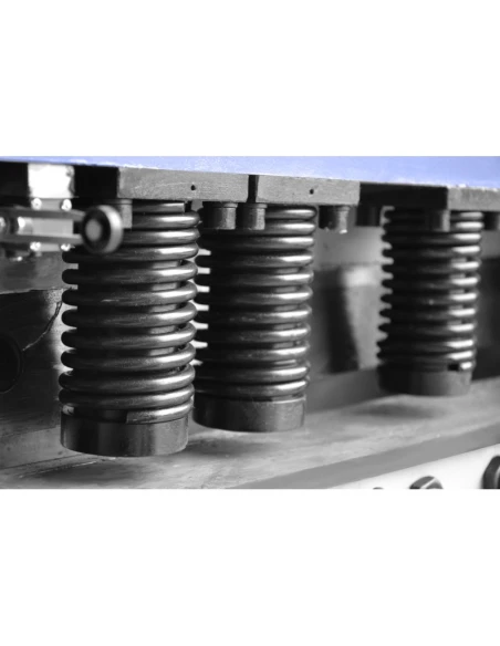 Hydraulické gilotinové nůžky 6x3200