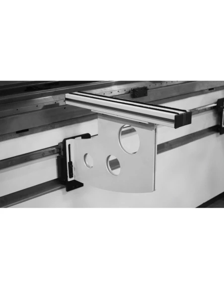 Ohraňovací lis CORMAK EASY 31220