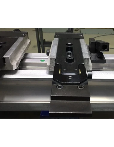 Ohraňovací lis CORMAK EASY 31220