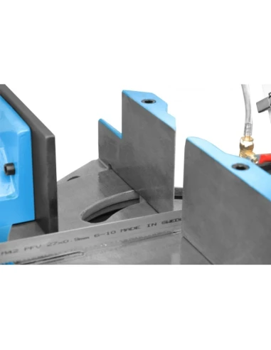 Poloautomatický stroj na řezání kovů CORMAK...