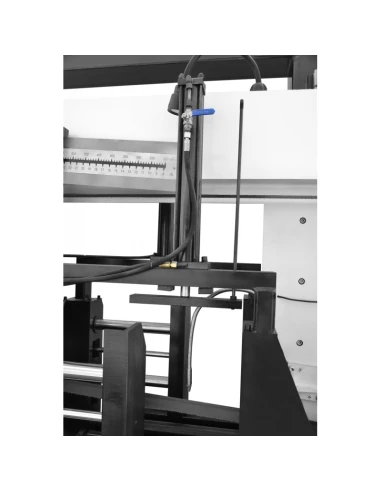 Poloautomatický průmyslový dvousloupový stroj...